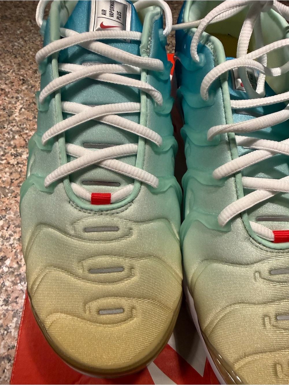 Nike Air Max womens Gradient Aqua to Yellow Sneakers - Picture 4 of 7